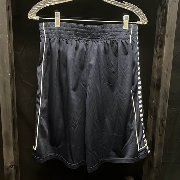 UNDER Armour- navy blue and white polyester athletic shorts - Picture 4 of 5